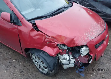 2010 Toyota Corolla Le z USA, uszkodzony, nr VIN JTDBU4EE1AJ068229